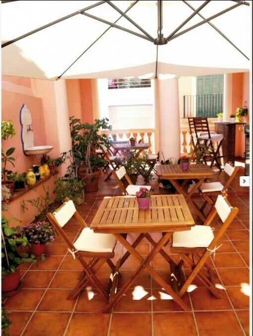 Hostal Parellades Sitges Eksteriør billede