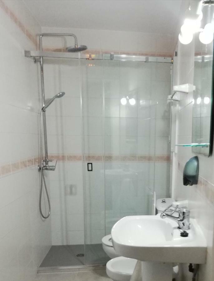 Hostal Parellades Sitges Eksteriør billede